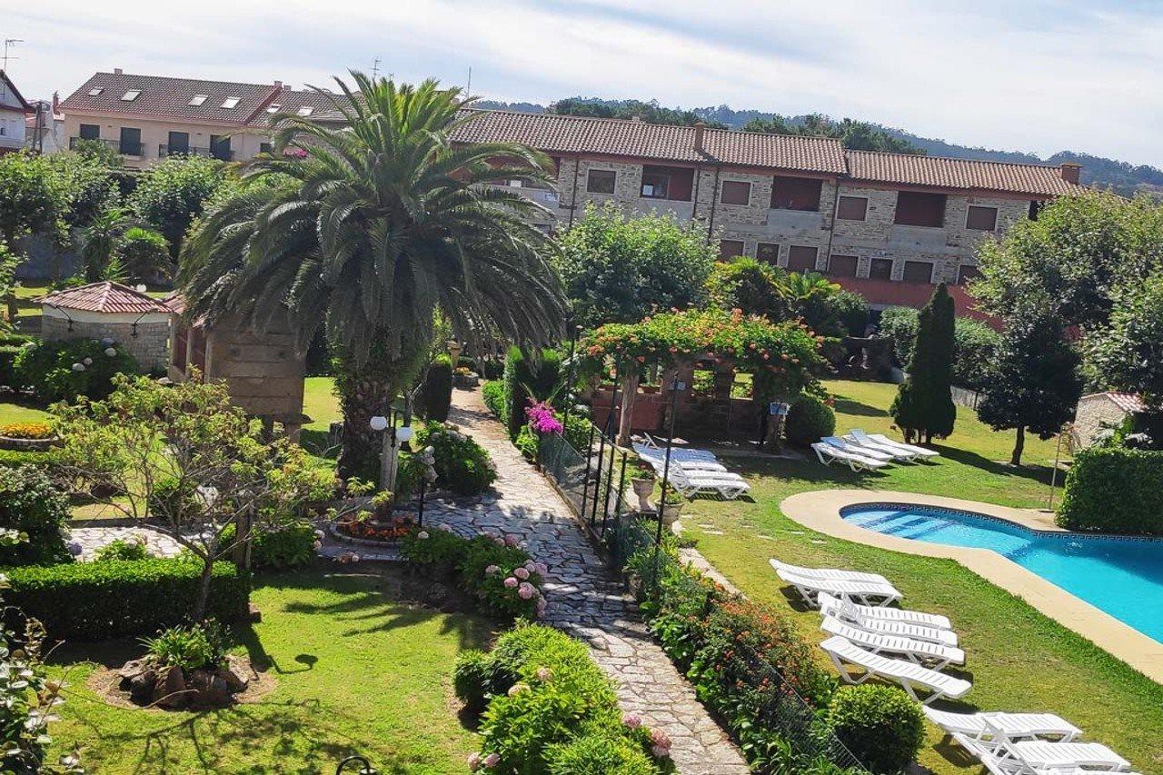 Apartamentos Revo Salinas 3000 莱沃尔塔 外观 照片